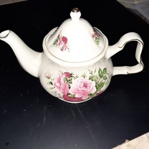 Formalities by Baum Bros Tea Pot